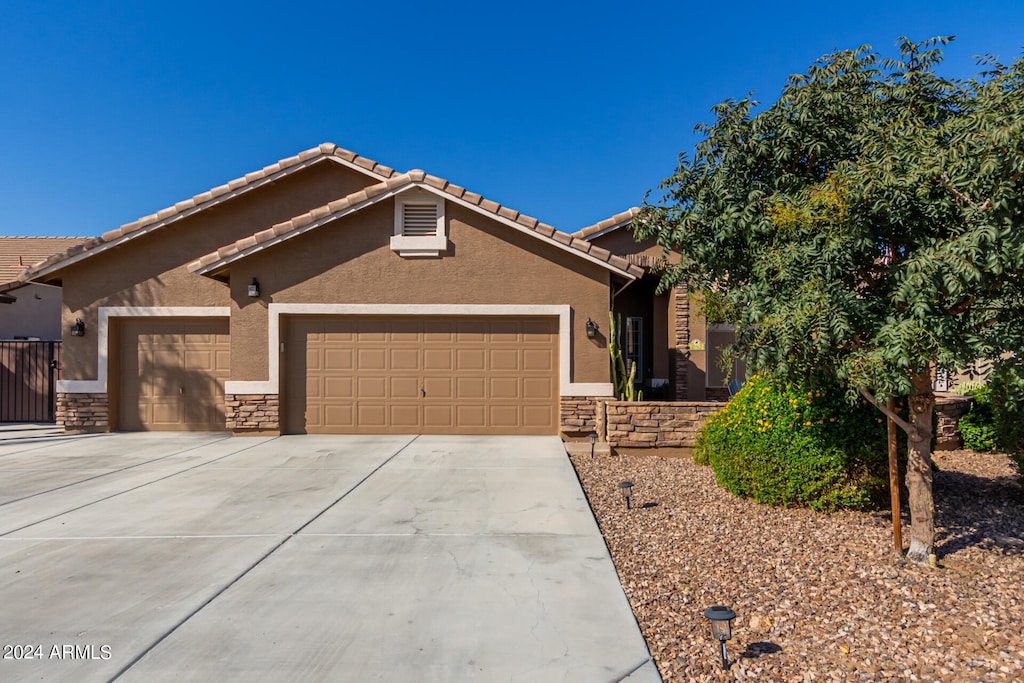 view of front of house with a garage