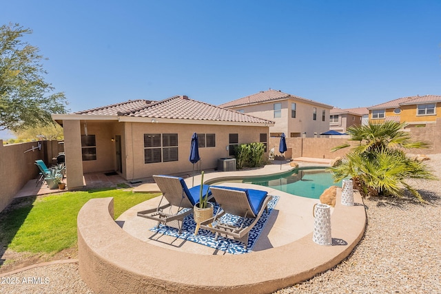 1702 W Wildwood Dr, Phoenix, AZ 85045 - view of pool featuring a fenced backyard, a fenced in pool, and a patio
