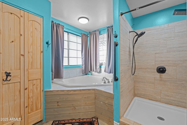 bathroom featuring a tile shower