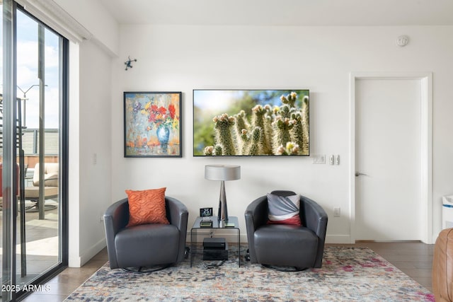 2300 E Campbell Ave Unit 104, Phoenix, AZ 85016 - living area featuring wood finished floors and baseboards
