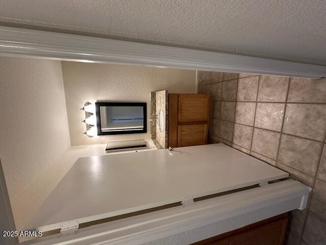 21192 N 80th Ln, Peoria, AZ 85382 - hall with a textured ceiling