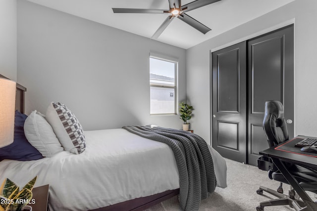 bedroom featuring carpet flooring and a ceiling fan