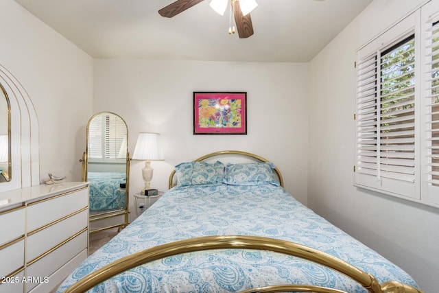 400 W Crofton St, Chandler, AZ 85225 - bedroom with a ceiling fan