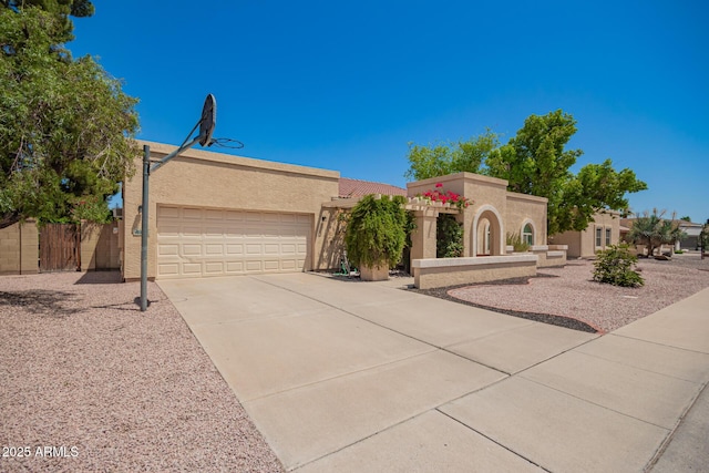 400 W Crofton St, Chandler, AZ 85225 - view of front facade with stucco siding, concrete driveway, and an attached garage