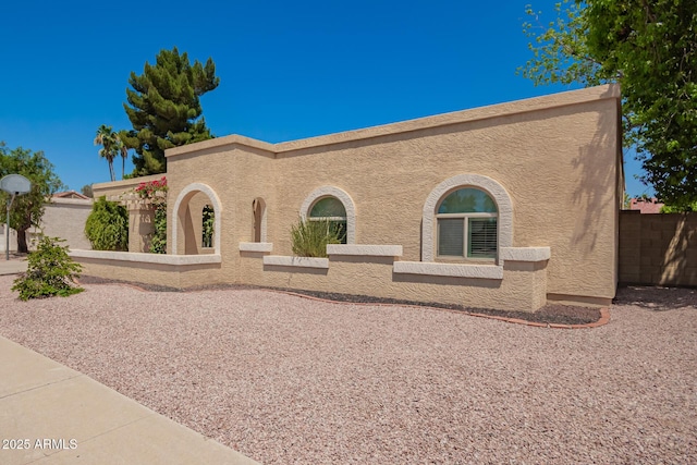 400 W Crofton St, Chandler, AZ 85225 - view of front of house with stucco siding