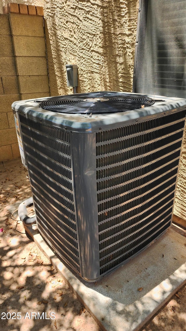 400 W Crofton St, Chandler, AZ 85225 - exterior view of a central AC unit