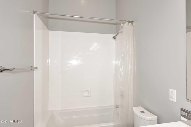 full bathroom with vanity, toilet, and shower / bathtub combination with curtain