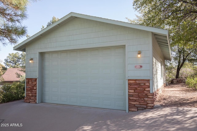 view of detached garage