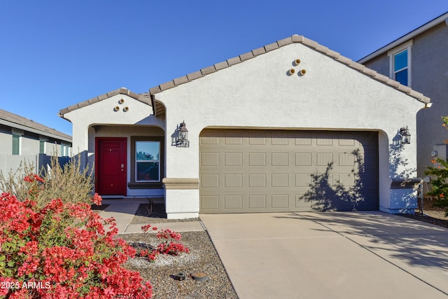 view of front facade with a garage