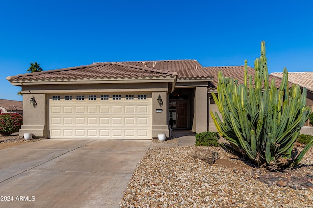 view of front facade with a garage