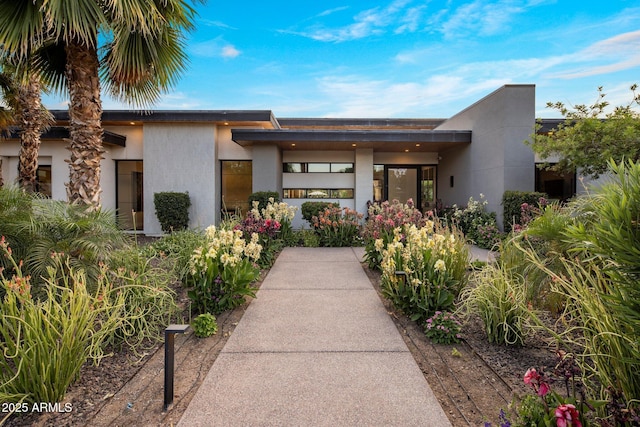 9148 N 66th Pl, Paradise Valley, AZ 85253 - view of front facade with stucco siding