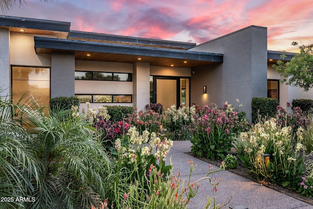 9148 N 66th Pl, Paradise Valley, AZ 85253 - entrance to property with stucco siding