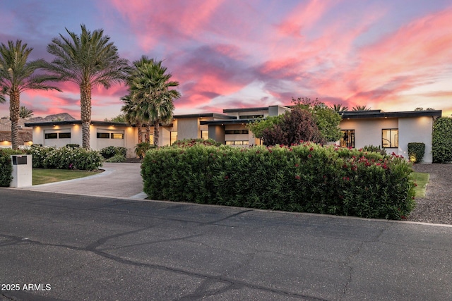 9148 N 66th Pl, Paradise Valley, AZ 85253 - view of front of home with stucco siding