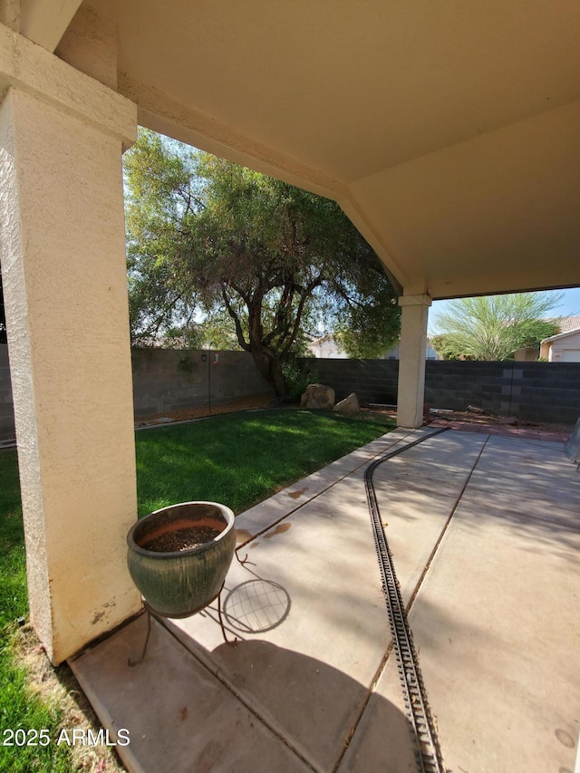 351 S Apache Dr, Chandler, AZ 85224 - view of patio