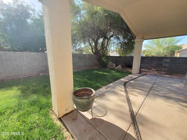 351 S Apache Dr, Chandler, AZ 85224 - view of patio / terrace