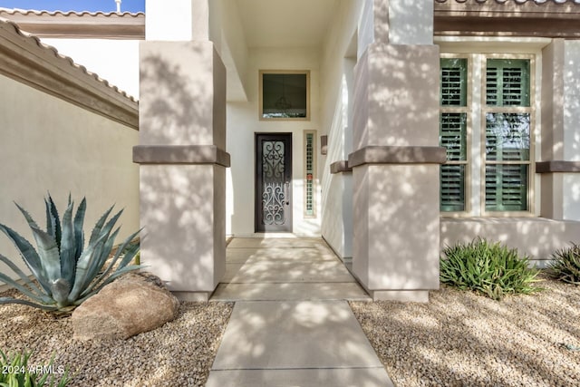 view of property entrance