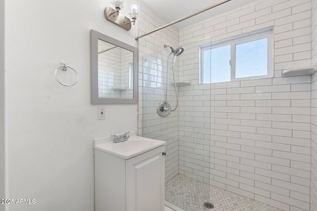 5011 S 20th Pl, Phoenix, AZ 85040 - bathroom with tiled shower and vanity