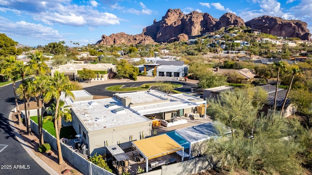 bird's eye view with a mountain view