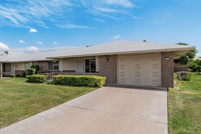 ranch-style home with a front yard