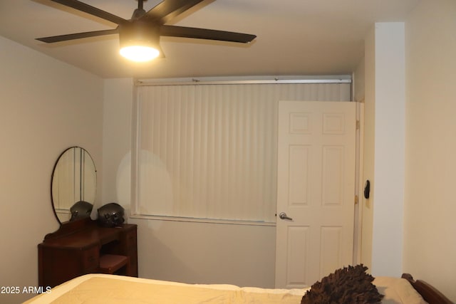 bedroom featuring ceiling fan