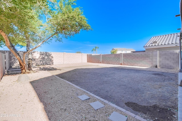 10856 E Arcadia Ave, Mesa, AZ 85208 - fenced backyard with a patio