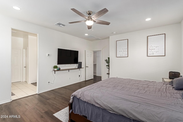 bedroom featuring light wood-type flooring and ceiling fan