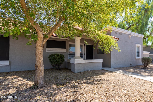 view of front of property