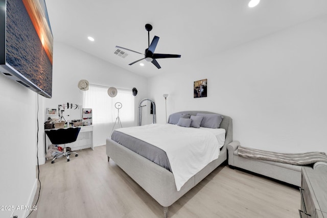 3034 N 39th St Unit 12, Phoenix, AZ 85018 - bedroom with light wood finished floors, an office area, recessed lighting, and a ceiling fan