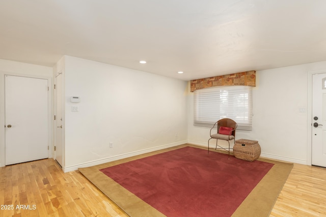 1445 W Wood Dr, Phoenix, AZ 85029 - unfurnished room with wood finished floors, baseboards, and recessed lighting