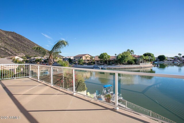 5281 W Quail Ave, Glendale, AZ 85308 - balcony featuring a residential view and a water view