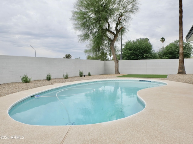 6401 E Eugie Ter, Scottsdale, AZ 85254 - view of swimming pool featuring a fenced backyard