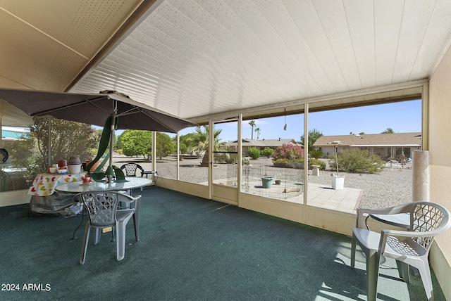 view of sunroom / solarium