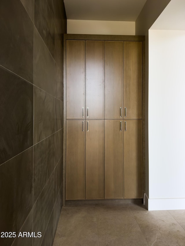 4644 E Indian Bend Rd, Paradise Valley, AZ 85253 - view of closet