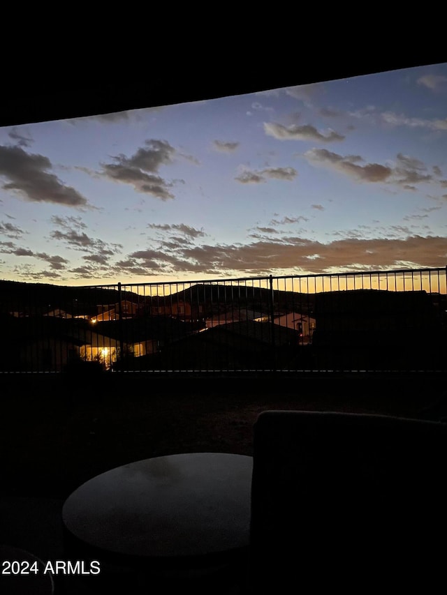 view of yard at dusk