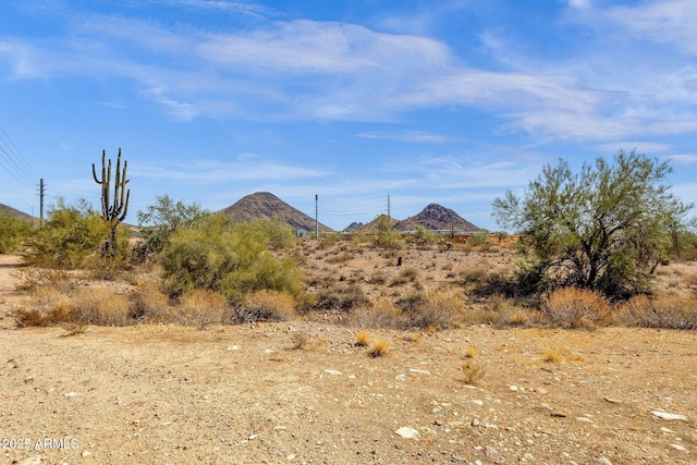 Listing photo 3 for 10575 N 130th St Unit 1, Scottsdale AZ 85259