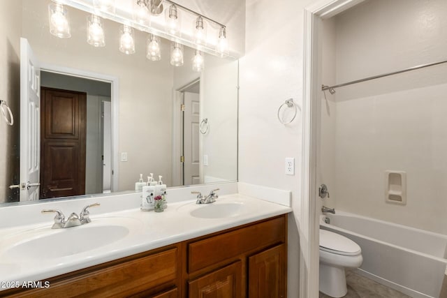 2600 E Hazeltine Way, Chandler, AZ 85249 - full bath featuring toilet, double vanity, a sink, and shower / bathing tub combination