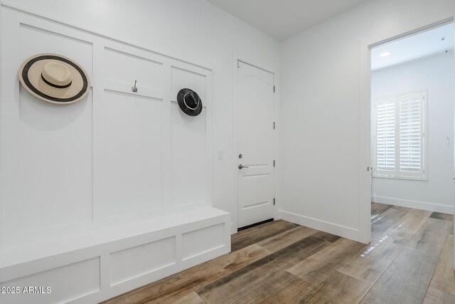 22709 S 202nd St, Queen Creek, AZ 85142 - mudroom featuring light wood finished floors and baseboards