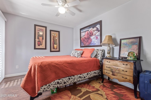 bedroom with ceiling fan