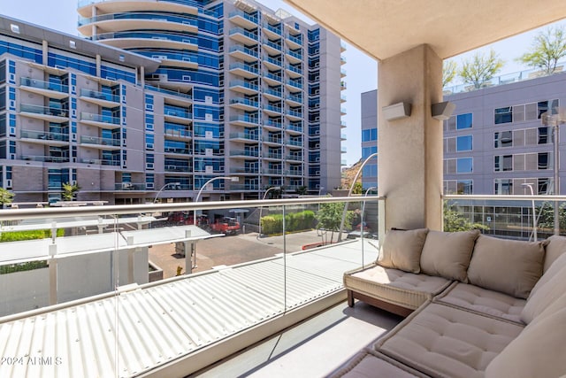 120 E Rio Salado Pkwy Unit 201, Tempe, AZ 85281 - balcony featuring an outdoor living space