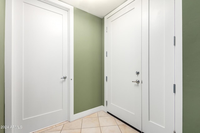 120 E Rio Salado Pkwy Unit 201, Tempe, AZ 85281 - entrance foyer with baseboards and light tile patterned floors