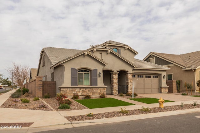 view of front facade featuring a garage