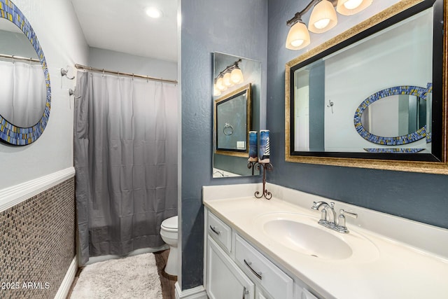 9169 W Ludlow Dr W, Peoria, AZ 85381 - bathroom featuring a shower with curtain, toilet, and vanity