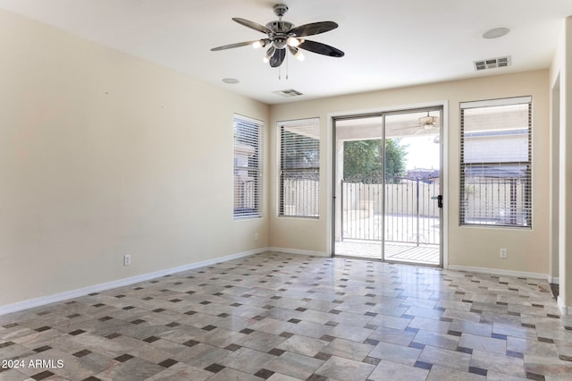 empty room with ceiling fan