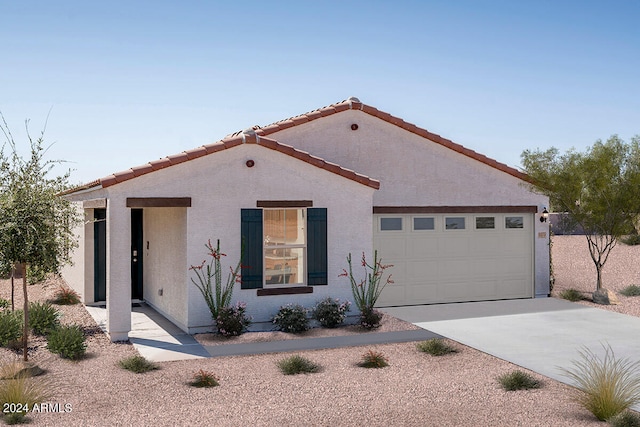 view of front of house with a garage