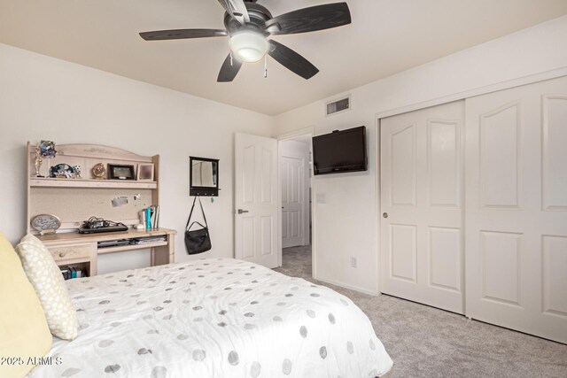 7460 E Kiowa Ave, Mesa, AZ 85209 - bedroom featuring light colored carpet, a closet, and a ceiling fan