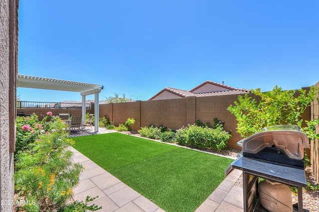 2929 E Mohave Ln, Apache Junction, AZ 85119 - fenced backyard featuring a patio and a pergola
