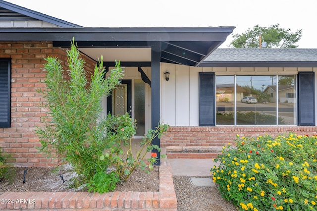 view of property entrance