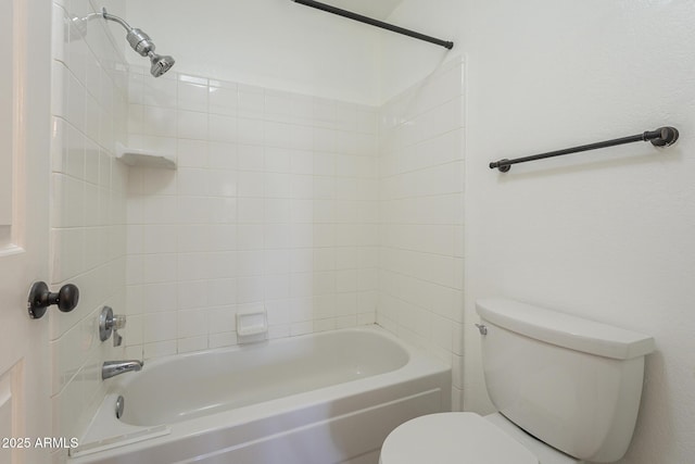 6885 E Cochise Rd Unit 219, Paradise Valley, AZ 85253 - bathroom featuring toilet and shower / washtub combination