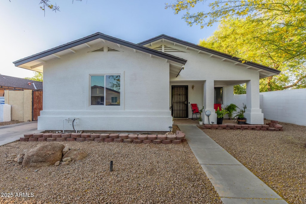 1402 W Lydia Ln, Phoenix, AZ 85041 - view of front of home featuring fence
