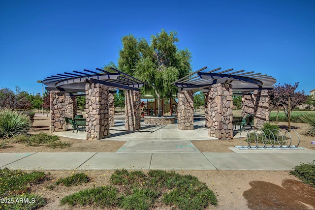 6317 S Banning St, Gilbert, AZ 85298 - view of community with a pergola and a patio